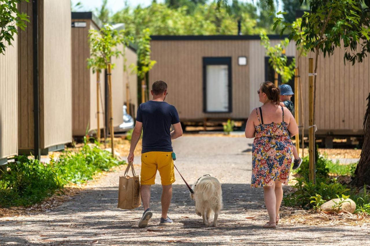 Camping Maeva Escapades Les Cottages De Perpignan Bagian luar foto